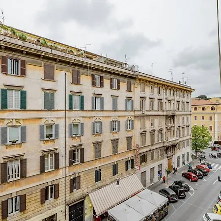 Deluxe And One Chilling Jacuzzi Πανσιόν