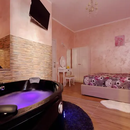 Deluxe And One Chilling Jacuzzi 4* Roma