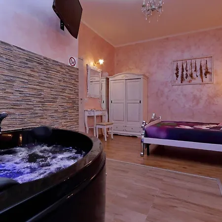 Chilling Jacuzzi Suite&deluxe Maison d'hôtes