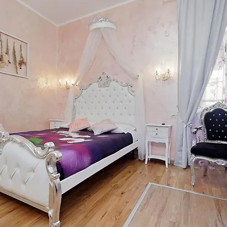 Chilling Jacuzzi Suite&deluxe 2*