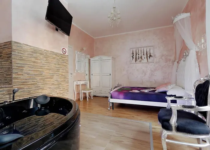 Maison d'hôtes Deluxe Rooms&one Chilling Jacuzzi