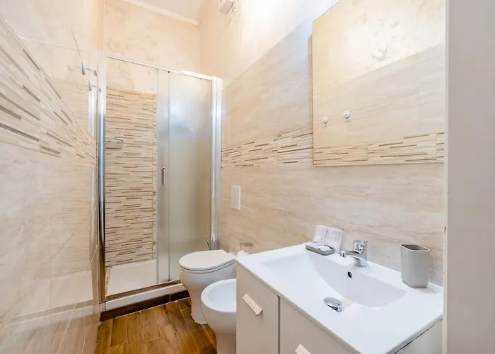 Deluxe Rooms&one Chilling Jacuzzi Maison d'hôtes 4*