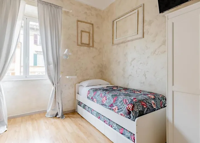 Deluxe Rooms&one Chilling Jacuzzi Maison d'hôtes 4*