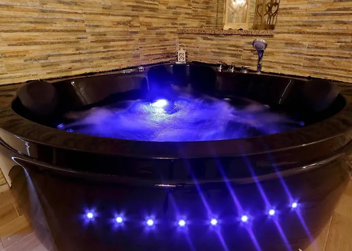 Deluxe Rooms&one Chilling Jacuzzi